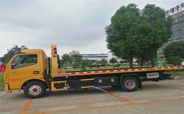 海西定远24小时拖车救援电话号码，定远道路救援公司怎么收费的